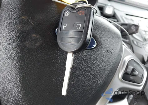 2015 Ford Fiesta Se из США, поврежденный, VIN 3FADP4BJ4FM219775